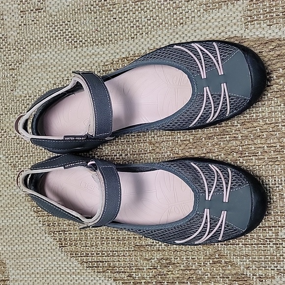 JBU Shoes Jbu Water Shoes Pink And Grey 75 Poshmark